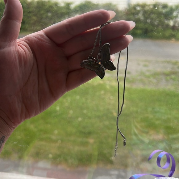 Vintage butterfly necklace - Picture 3 of 3